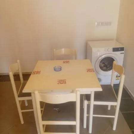 Apartment Sindi *